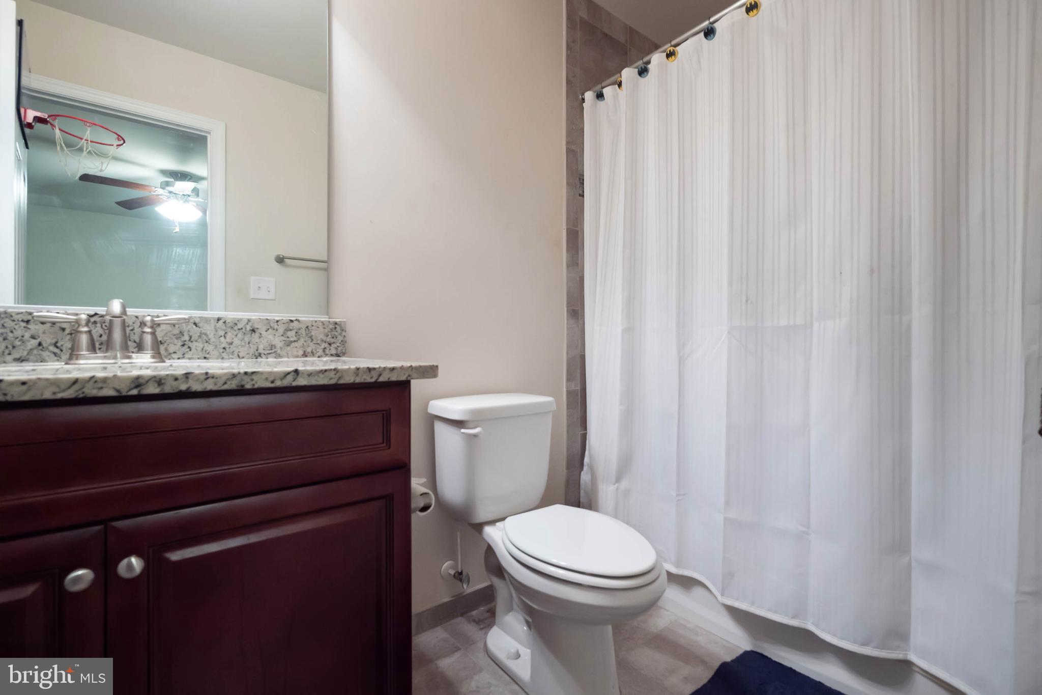 17983 Possum Point Road Dumfries, VA 22026 - Photo 28 of 37 Bedroom 2 - Bathroom