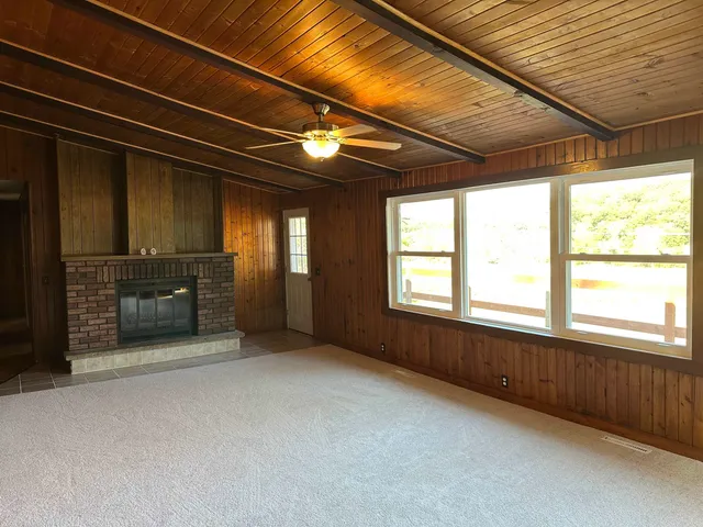 $325,000 | 30023 Co Hwy B, Lone Rock, WI 53556