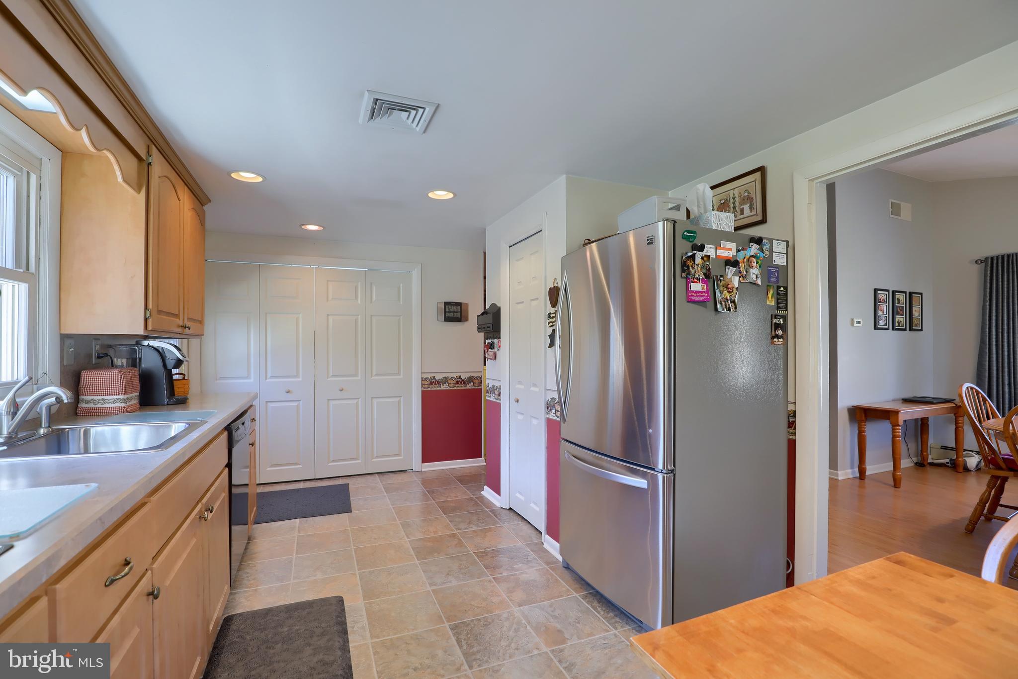 1640 Northview Road York, PA 17406 - Photo 12 of 33 Gallery Image 12