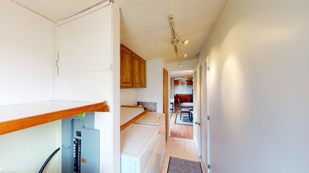 9002 Arnold Road Fair Haven, MI 48023 - Photo 9 of 32 Gallery Image 9