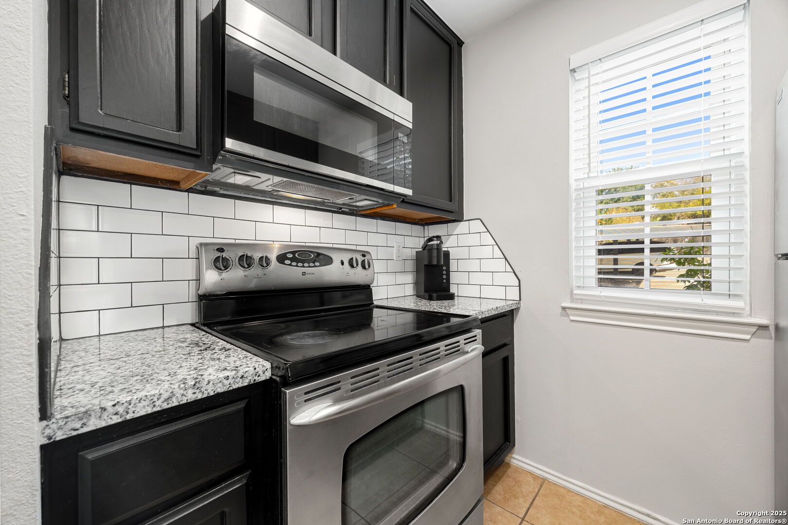 4803 Hamilton Wolfe Road, Unit 403 San Antonio, TX 78229 - Photo 12 of 32