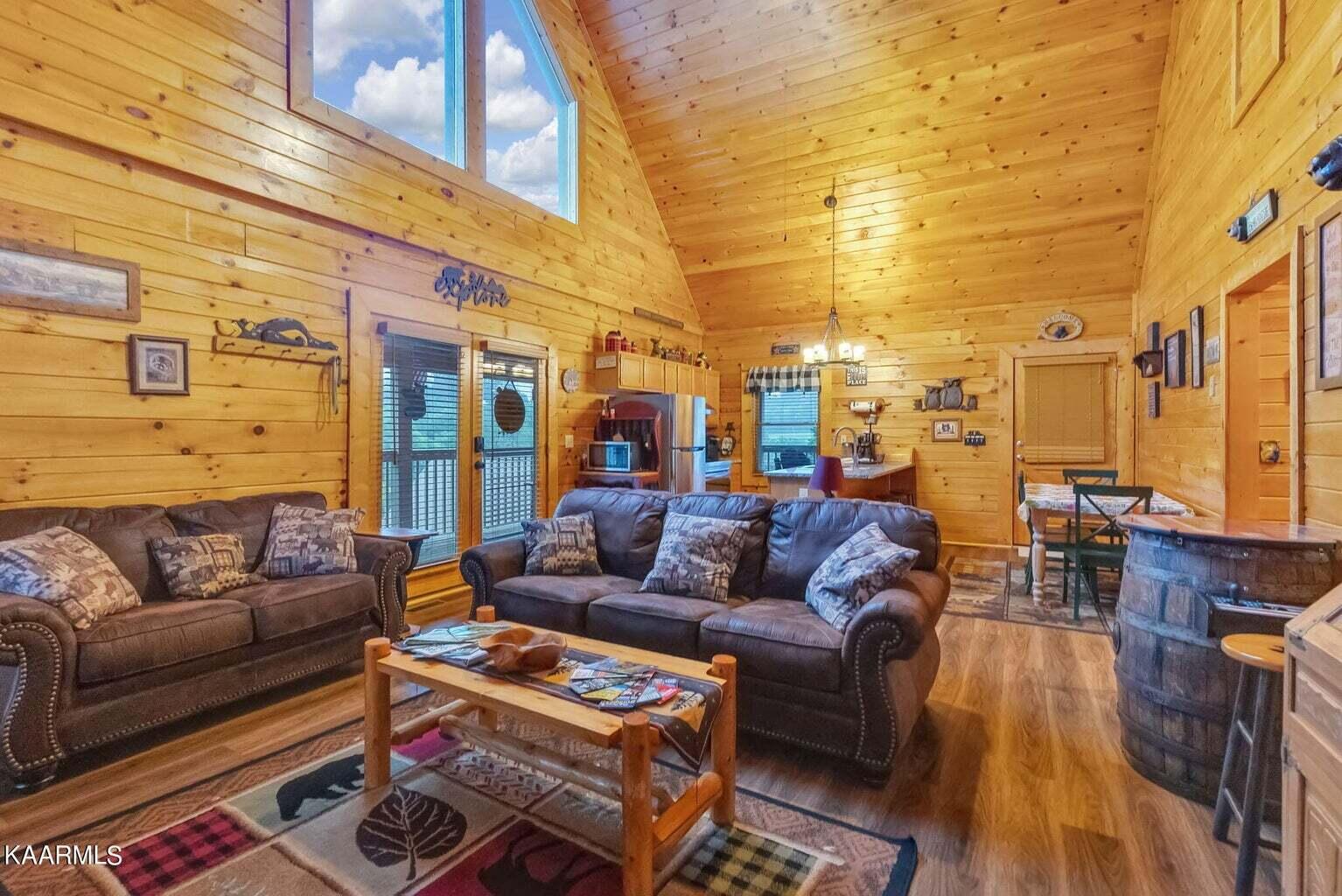 1815 Trout Way Sevierville, TN 37862 - Photo 17 of 27 20230807082852587210000000-o