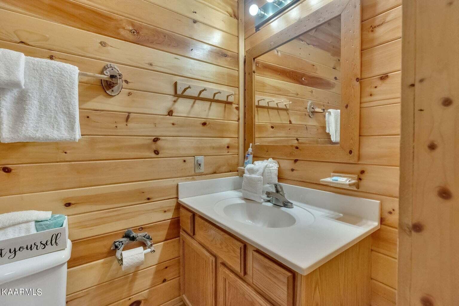 1815 Trout Way Sevierville, TN 37862 - Photo 25 of 27 20230807082910372222000000-o