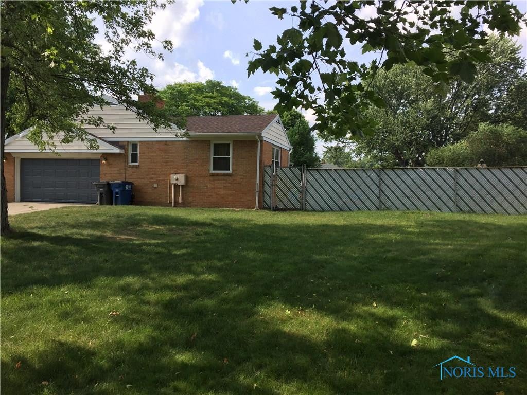 5650 West Rowland Road Toledo, OH 43613 - Photo 3 of 28 Gallery Image 3