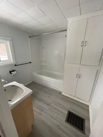 $159,900 | 402 West Main Street, Warren, IL 61087