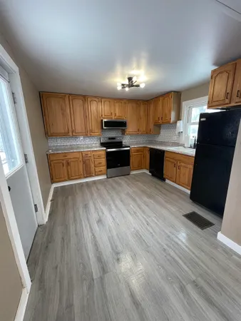 $159,900 | 402 West Main Street, Warren, IL 61087