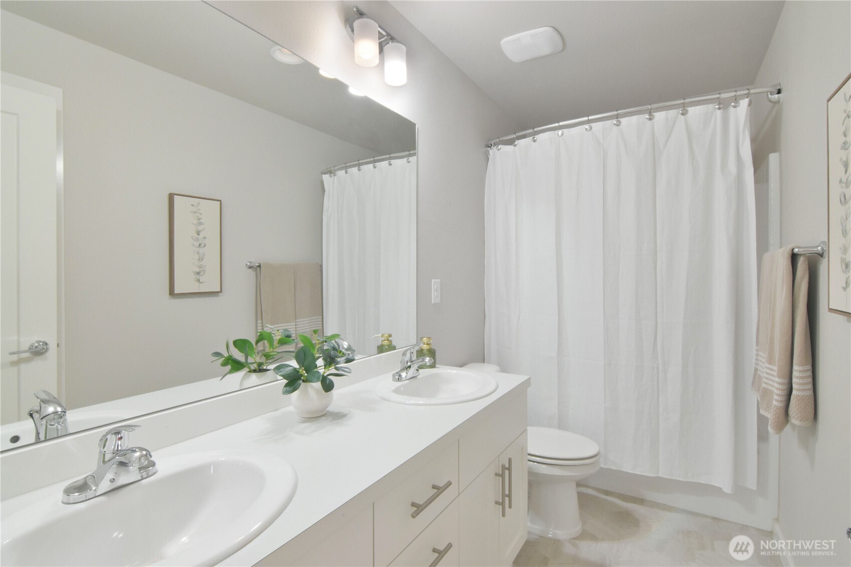 218 Southwest 96th Lane Seattle, WA 98106 - Photo 20 of 27