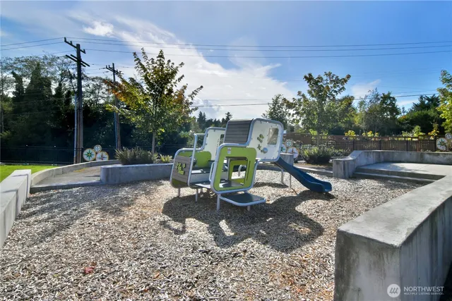 $970,000 | 218 Southwest 96th Lane, Seattle, WA 98106