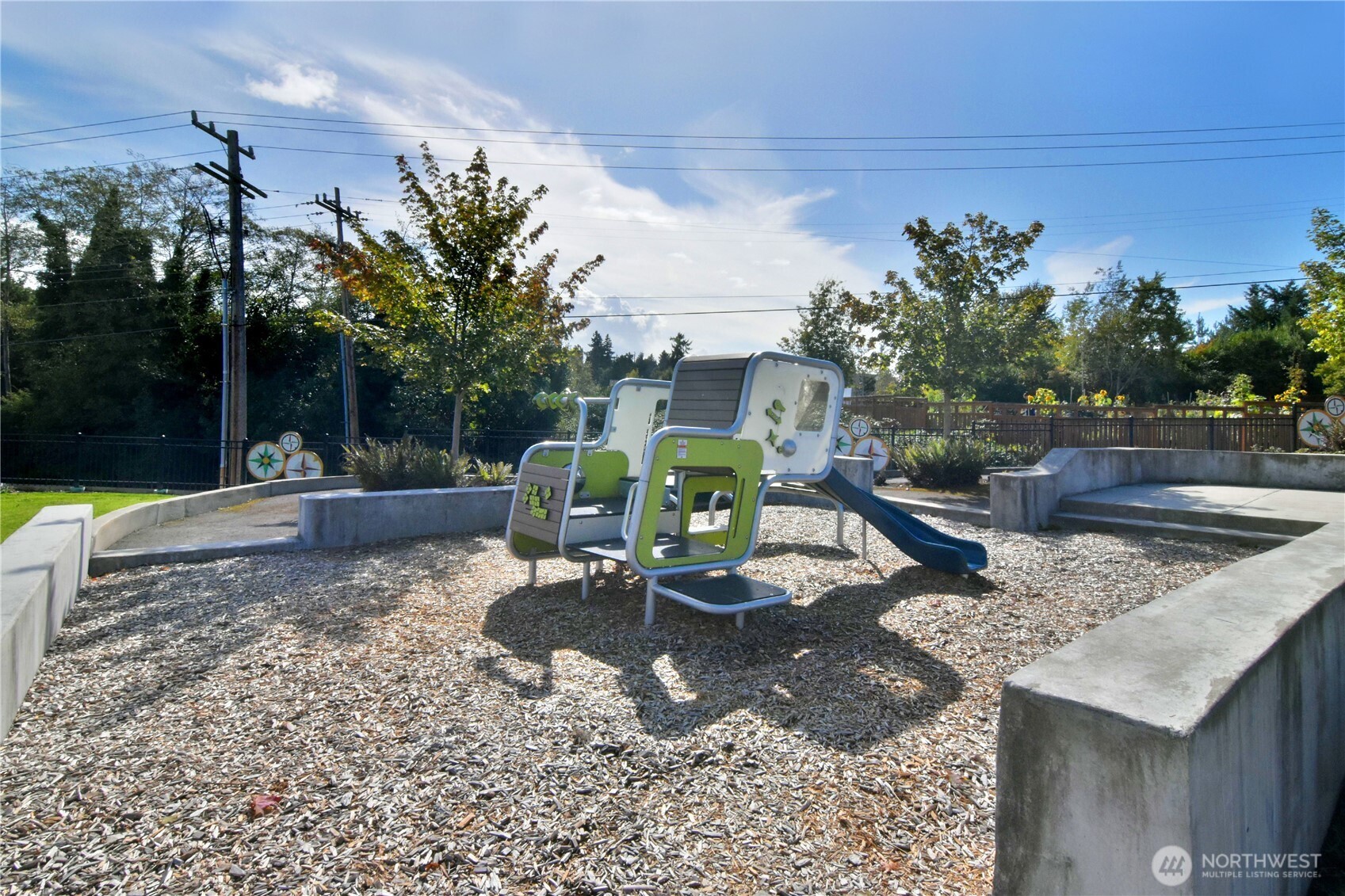 218 Southwest 96th Lane Seattle, WA 98106 - Photo 26 of 27