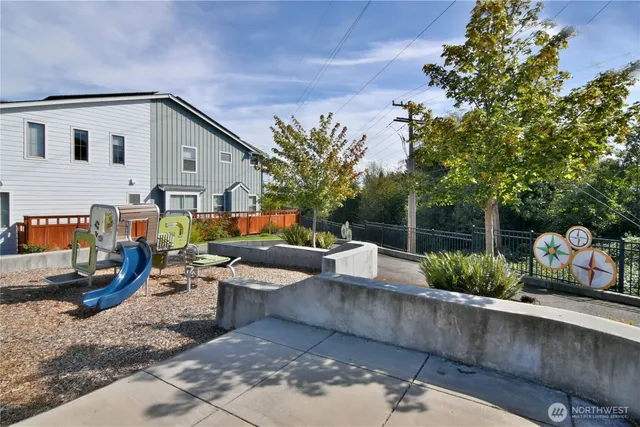 $970,000 | 218 Southwest 96th Lane, Seattle, WA 98106