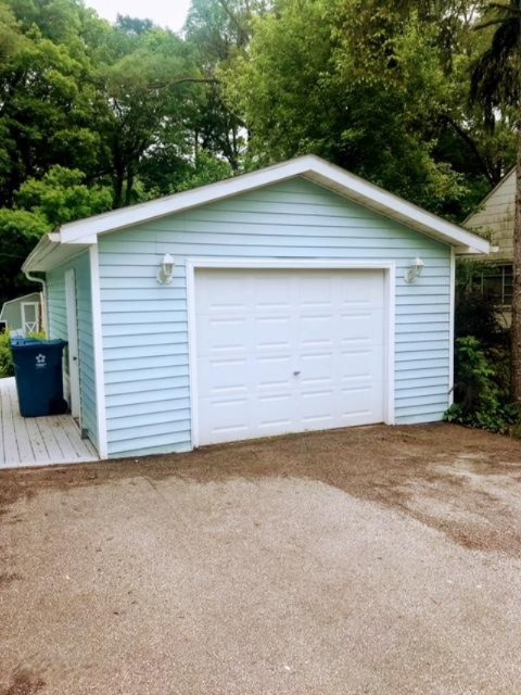 3955 Niles Road St. Joseph, MI 49085 - Photo 20 of 20 3955 Niles garage