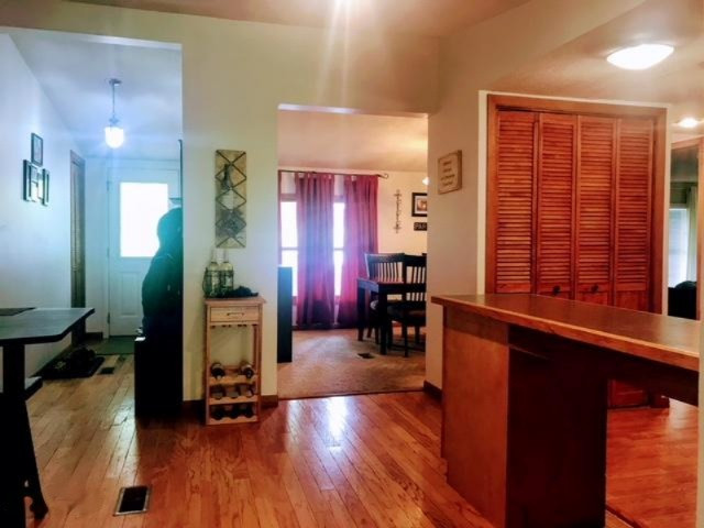 3955 Niles Road St. Joseph, MI 49085 - Photo 5 of 20 3955 Niles Road front interior view