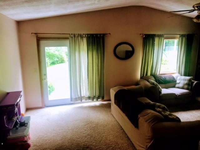 3955 Niles Road St. Joseph, MI 49085 - Photo 8 of 20 3955 Niles Rd. Living room 1