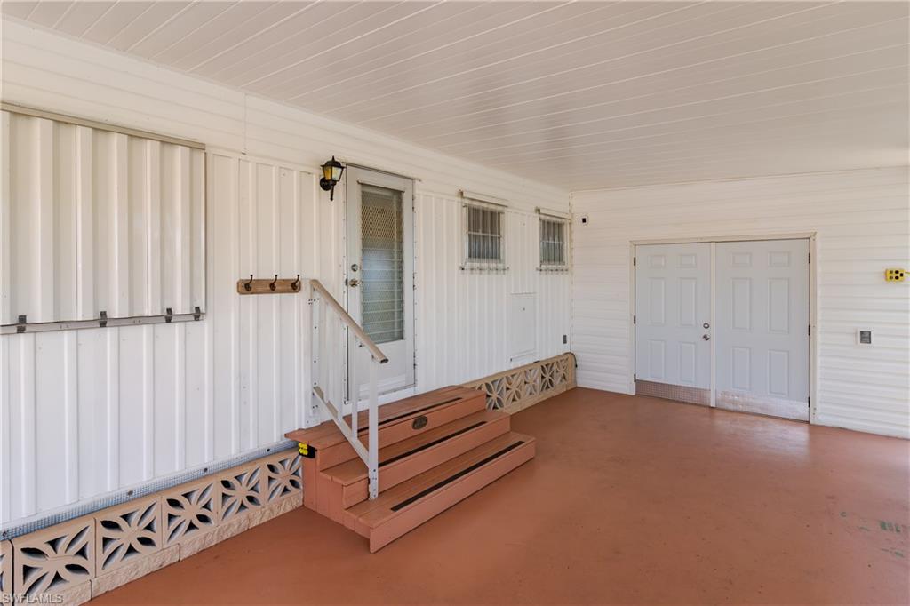 469 Riviera Boulevard West Naples, FL 34112 - Photo 2 of 31