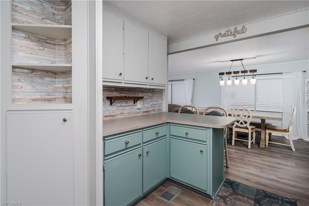 469 Riviera Boulevard West Naples, FL 34112 - Photo 10 of 31