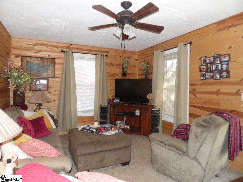 16 Cole Road Greenville, SC 29611 - Photo 11 of 27