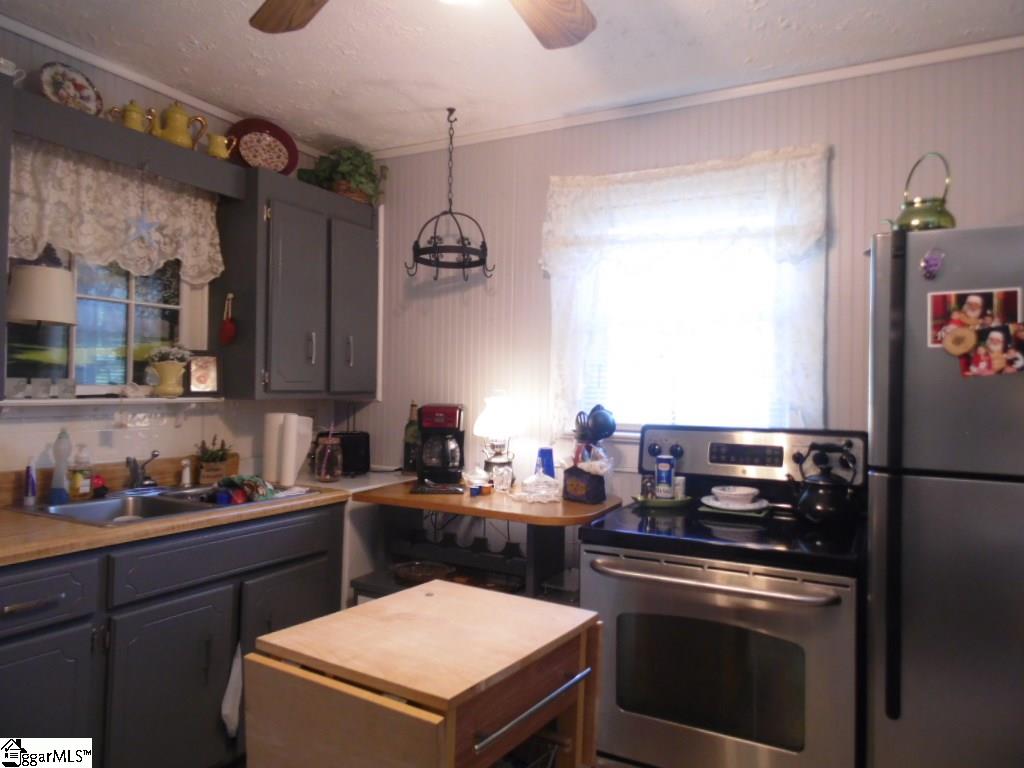 16 Cole Road Greenville, SC 29611 - Photo 18 of 27