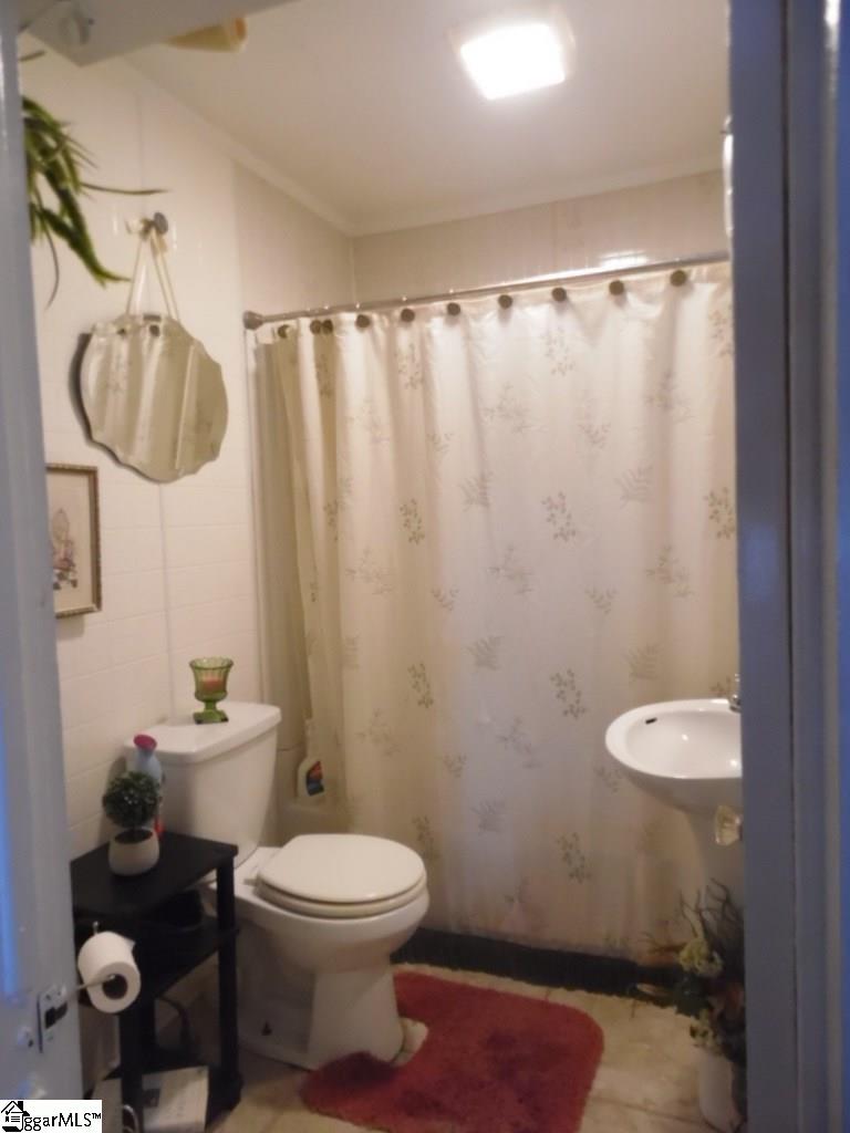 16 Cole Road Greenville, SC 29611 - Photo 24 of 27