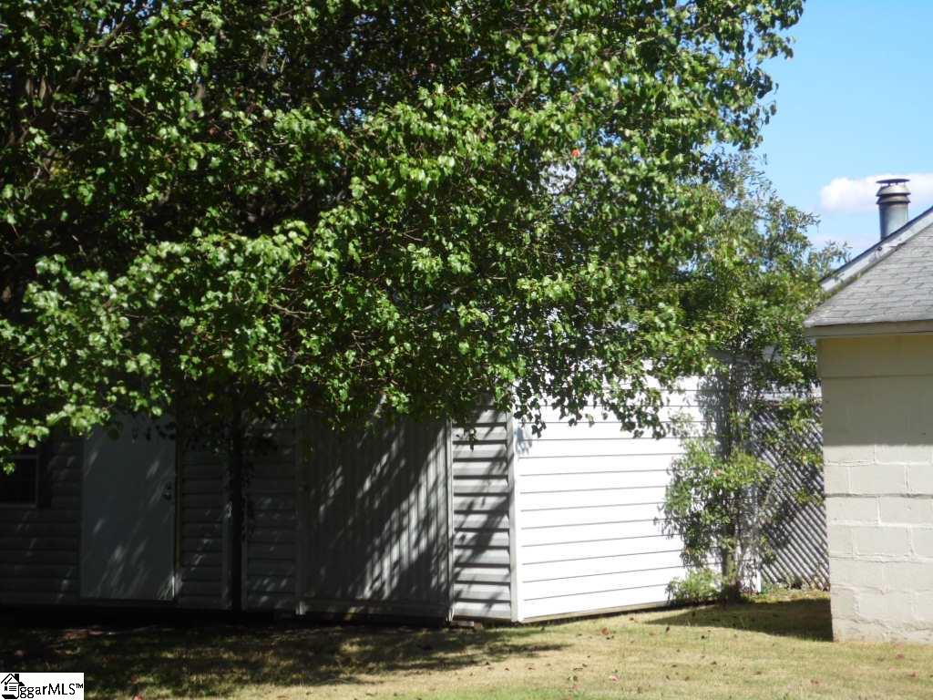 16 Cole Road Greenville, SC 29611 - Photo 6 of 27