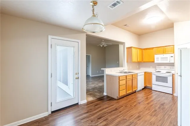 $1,900 | 3512 Wild Plum Street, College Station, TX 77845