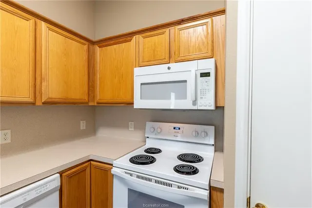 $1,900 | 3512 Wild Plum Street, College Station, TX 77845