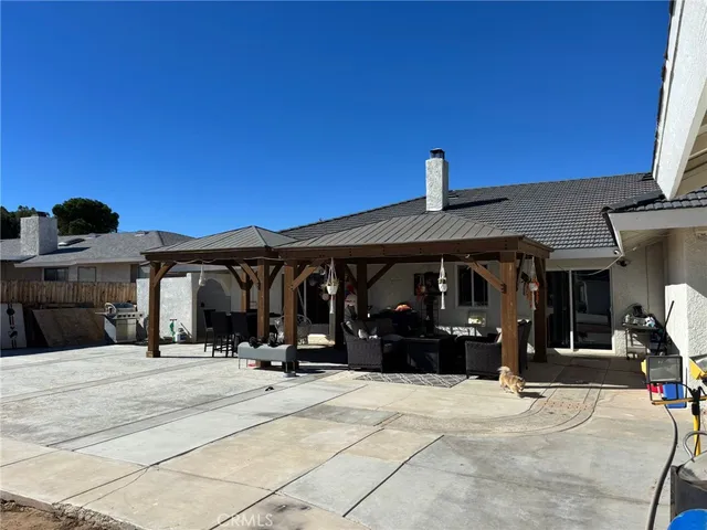 $669,000 | 6995 Summit Valley Road, Hesperia, CA 92345