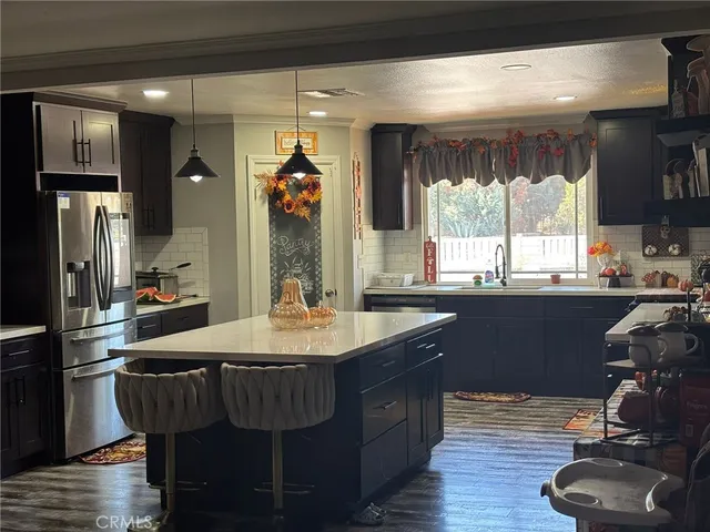 $669,000 | 6995 Summit Valley Road, Hesperia, CA 92345