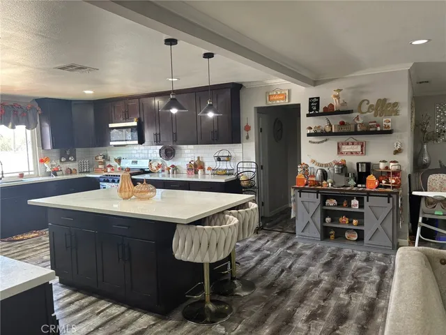 $669,000 | 6995 Summit Valley Road, Hesperia, CA 92345