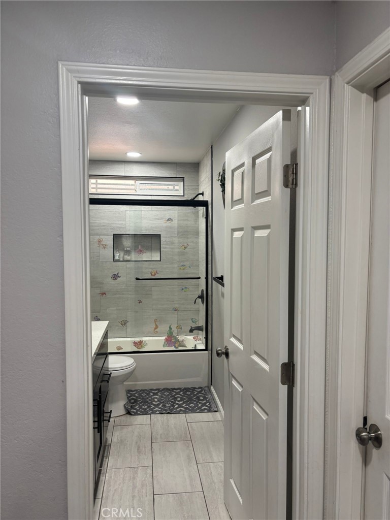 6995 Summit Valley Road Hesperia, CA 92345 - Photo 16 of 23