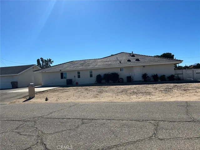 $669,000 | 6995 Summit Valley Road, Hesperia, CA 92345