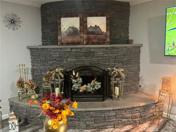 $669,000 | 6995 Summit Valley Road, Hesperia, CA 92345