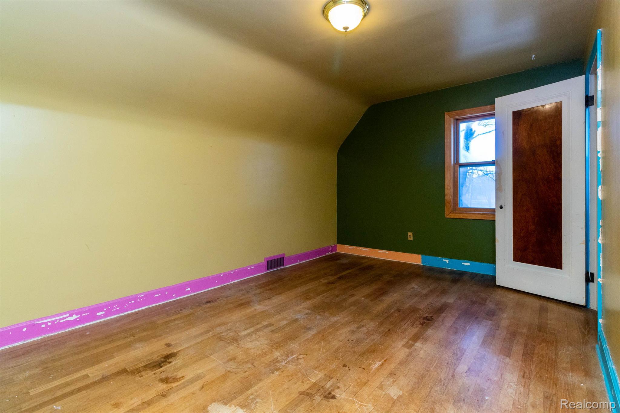 4251 Lapeer Road Burton, MI 48509 - Photo 32 of 48
