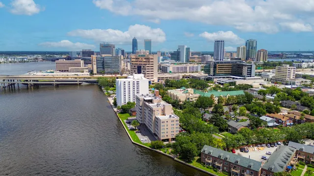 $389,900 | 1592 Le Baron Avenue, Unit 1592, Jacksonville, FL 32207