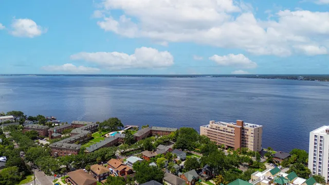 $389,900 | 1592 Le Baron Avenue, Unit 1592, Jacksonville, FL 32207