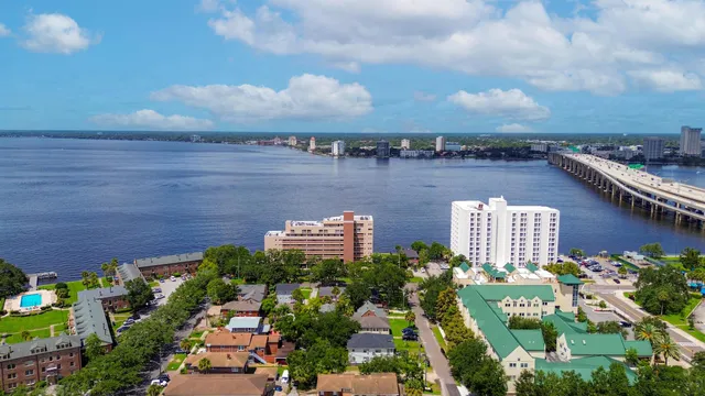 $389,900 | 1592 Le Baron Avenue, Unit 1592, Jacksonville, FL 32207