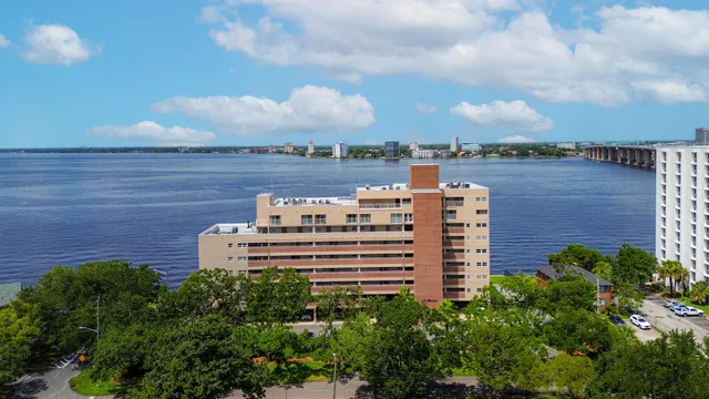 $389,900 | 1592 Le Baron Avenue, Unit 1592, Jacksonville, FL 32207