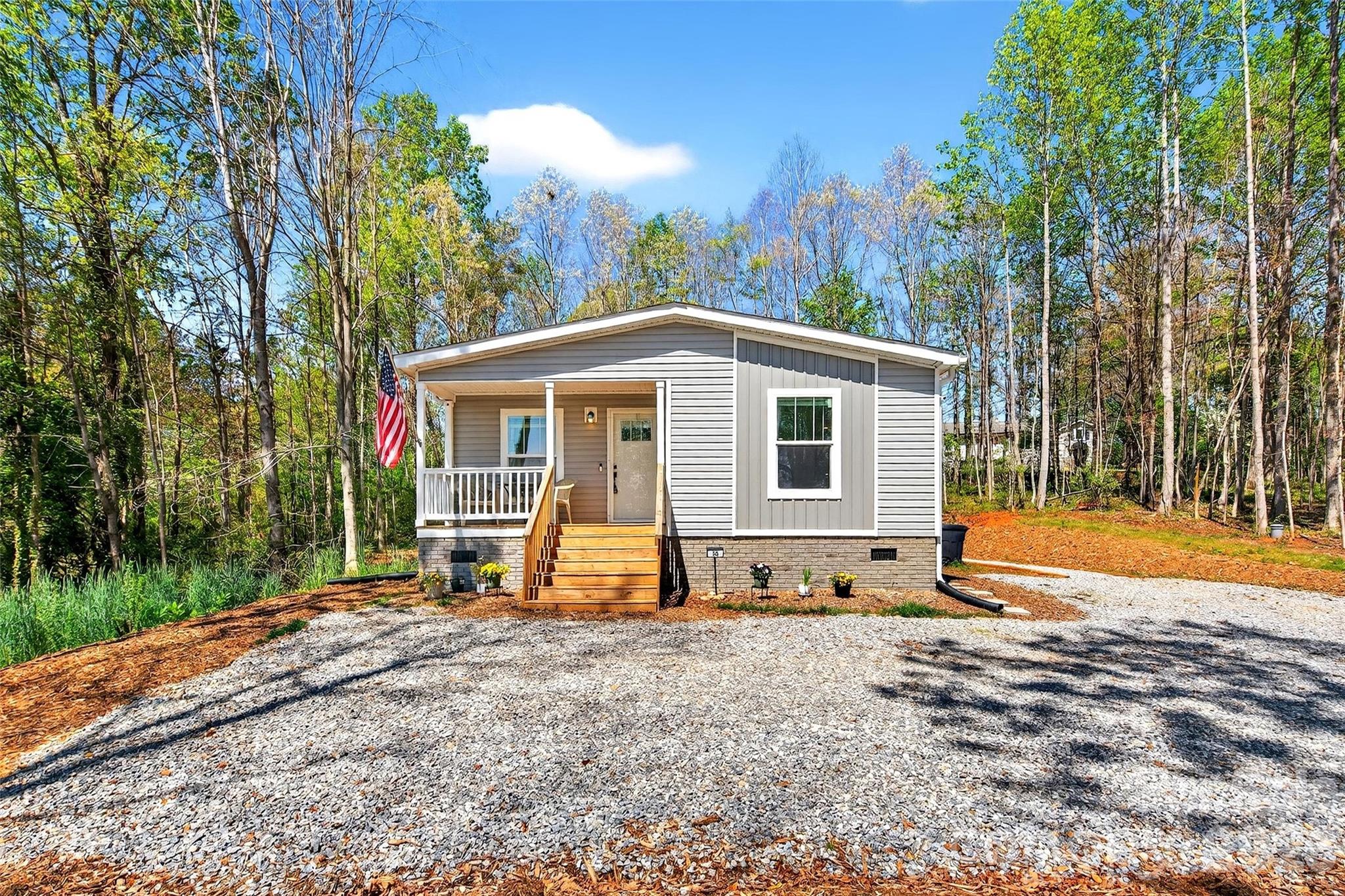 55 Cypress Road Marion, NC 28752 - Photo 2 of 33