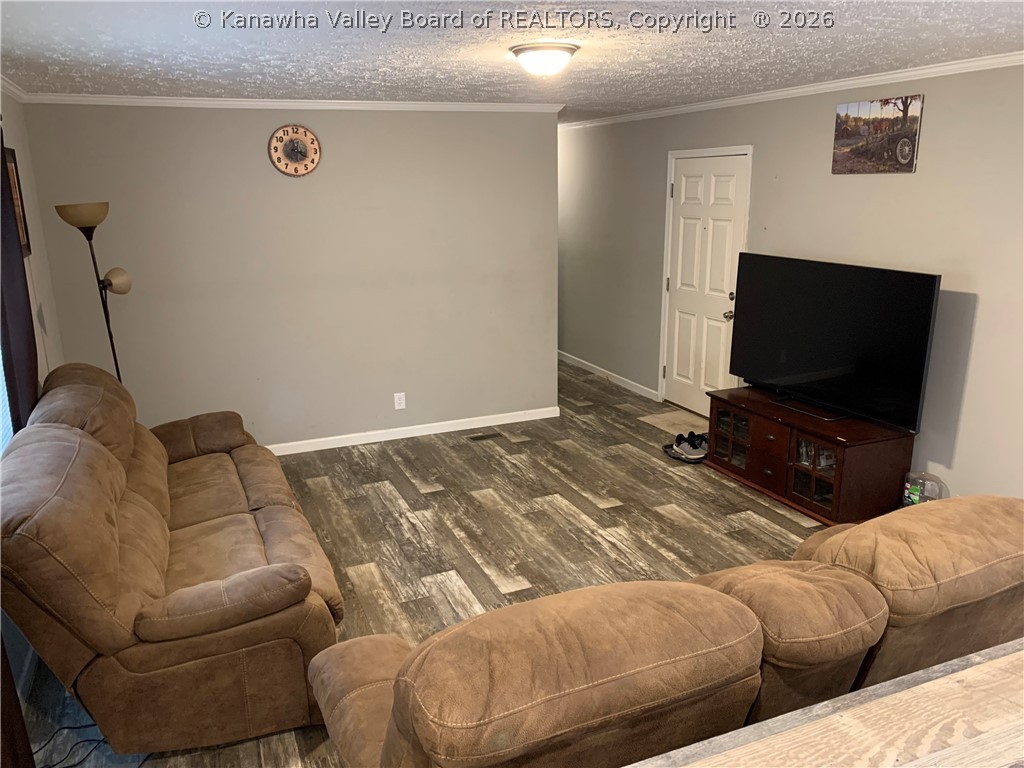 911 Lick Branch Road Poca, WV 25159 - Photo 6 of 24 Gallery Image 6