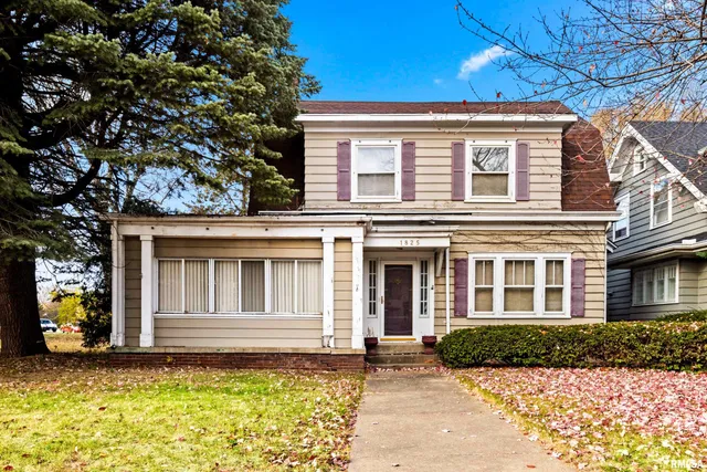 $130,000 | 1825 West Moss Avenue, Peoria, IL 61606