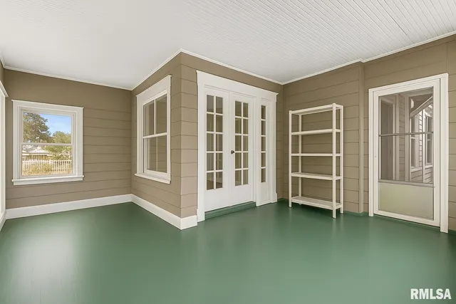 $130,000 | 1825 West Moss Avenue, Peoria, IL 61606