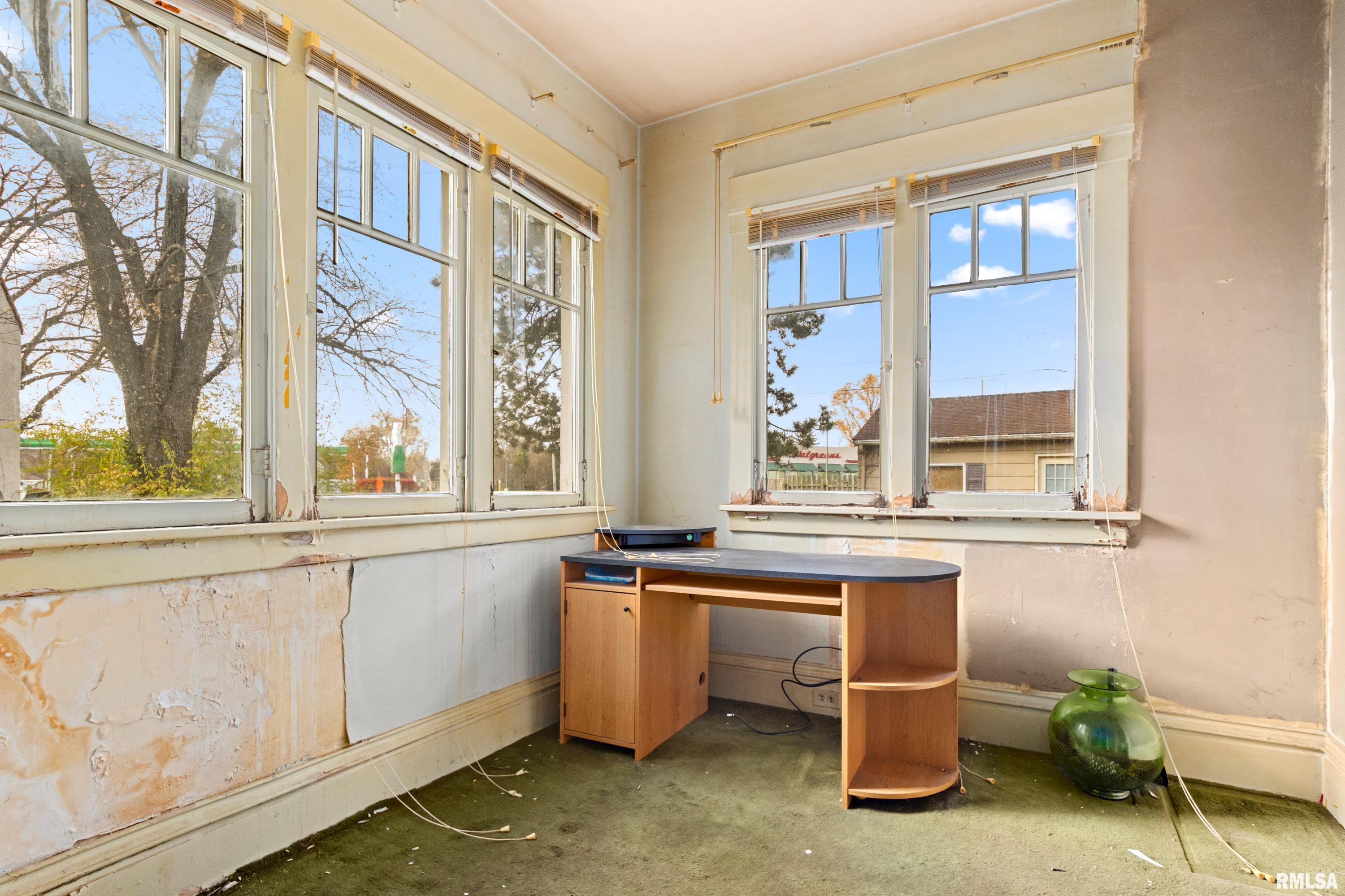 1825 West Moss Avenue Peoria, IL 61606 - Photo 23 of 62