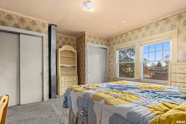 $130,000 | 1825 West Moss Avenue, Peoria, IL 61606