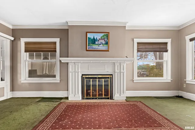 $130,000 | 1825 West Moss Avenue, Peoria, IL 61606