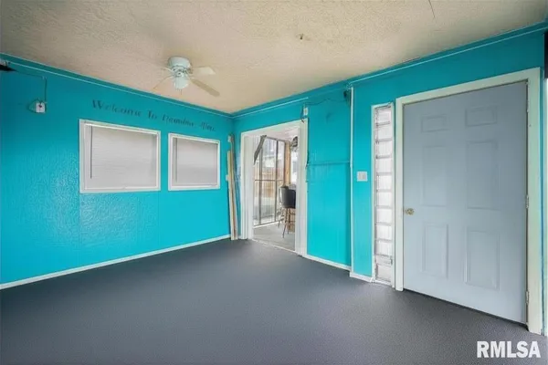 $120,000 | 105 North 1st Street, Sparland, IL 61565