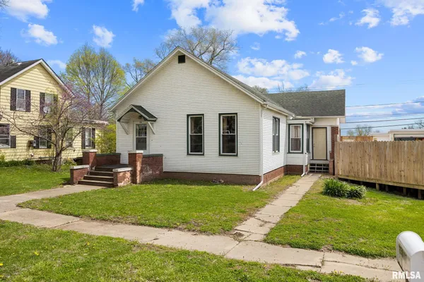 $120,000 | 105 North 1st Street, Sparland, IL 61565