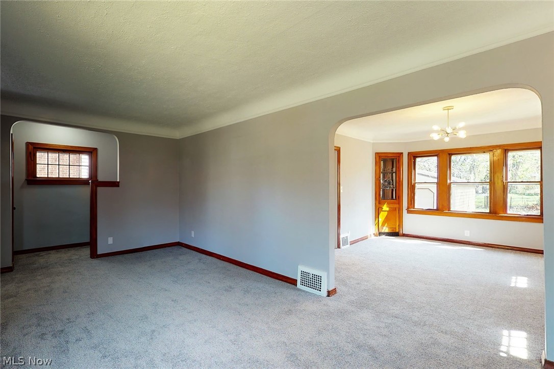 977 Rushleigh Road Cleveland Heights, OH 44121 - Photo 22 of 35
