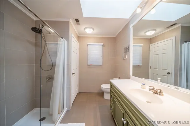 $899,000 | 4692 Lakehurst Circle, Osage Beach, MO 65065