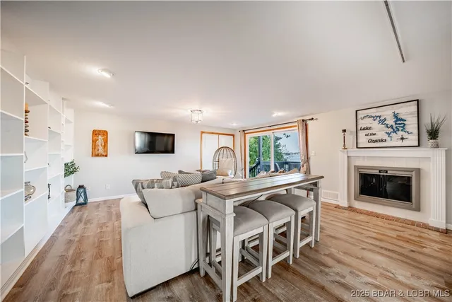 $899,000 | 4692 Lakehurst Circle, Osage Beach, MO 65065