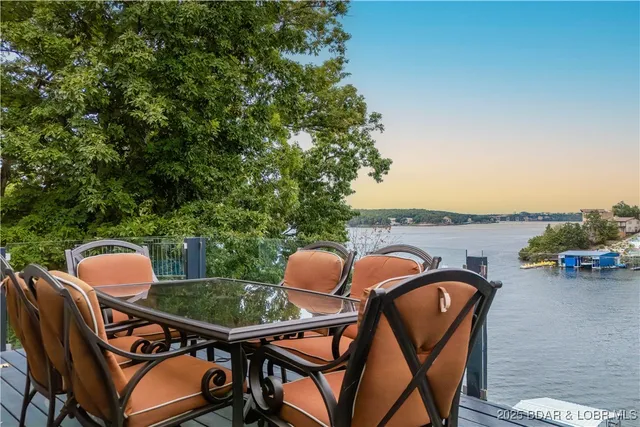 $899,000 | 4692 Lakehurst Circle, Osage Beach, MO 65065