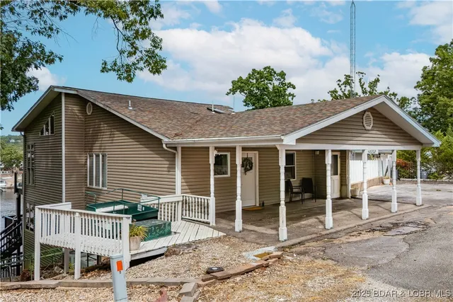 $899,000 | 4692 Lakehurst Circle, Osage Beach, MO 65065